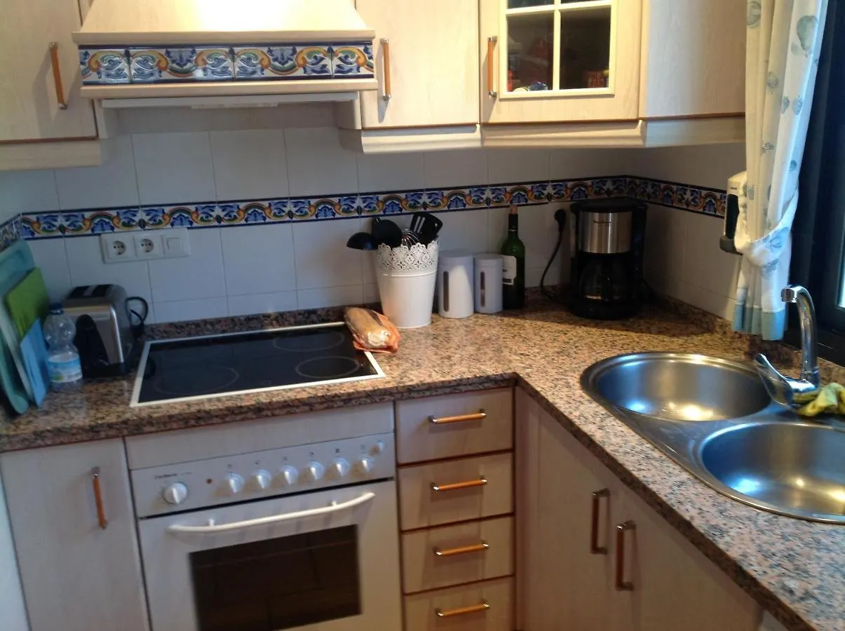 Pueblo Evita. Stunning Sea And Mountain Views, Close To Amneties. Benalmadena Apartment